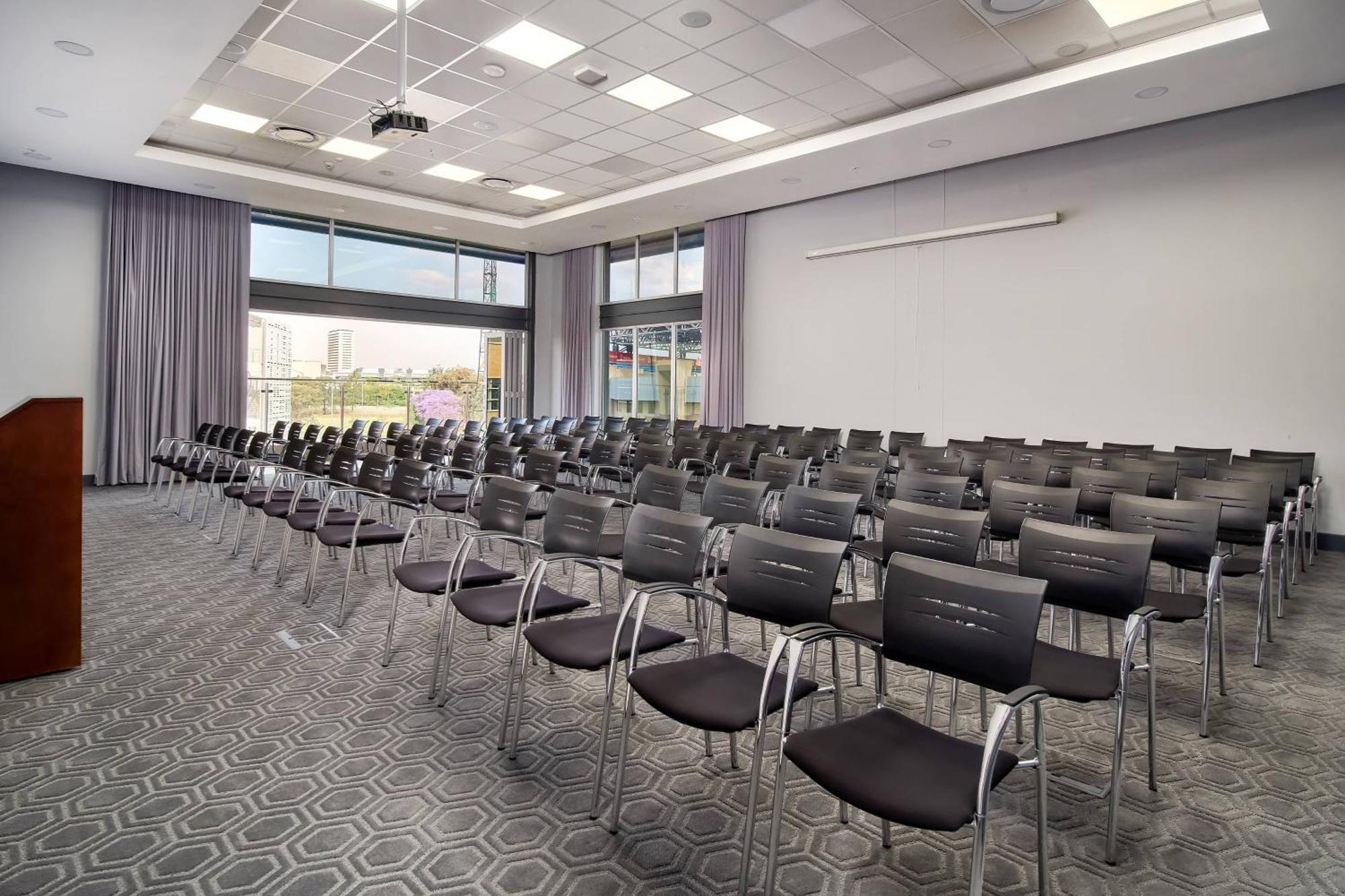 Protea Hotel By Marriott Pretoria Loftus Park Εξωτερικό φωτογραφία