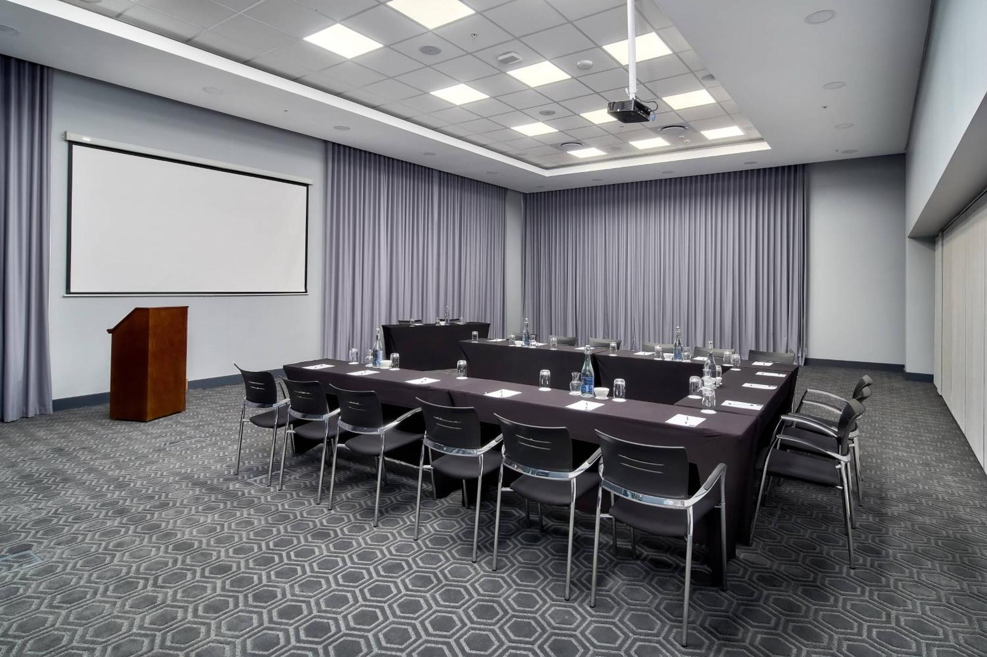 Protea Hotel By Marriott Pretoria Loftus Park Εξωτερικό φωτογραφία
